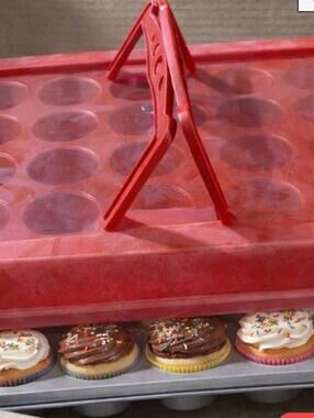 11x14 PLASTIC CAKE PAN LID WITH HANDLE-RED OR BLUE-BUY MORE/SAVE MORE!!!